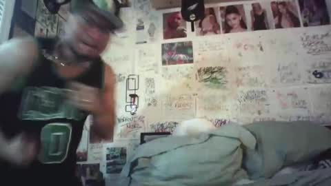 dbeamon92 online show from April 2, 3:19 pm