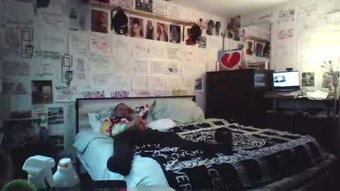 dbeamon92 online show from February 16, 9:02 pm