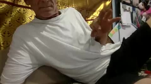 deanofflove221000 online show from March 6, 6:56 am