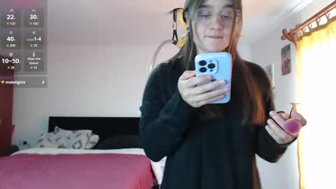 Snapshot of dearlilith6666 chatting on October 23, 5:36 pm dearlilith6666 online show from October 23, 5:36 pm
