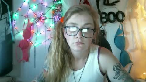 DEBBIE online show from October 11, 9:29 pm