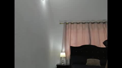  Dbora  online show from February 25, 5:30 pm