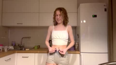 Hello My name is Sarah im new model here and little but shy. online show from December 22, 4:47 pm