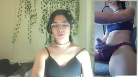 deciduousdoll online show from November 29, 6:43 am