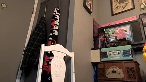 deedeequeen420 online show from March 3, 9:33 am