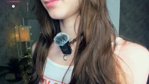 Amy online show from December 14, 8:04 pm