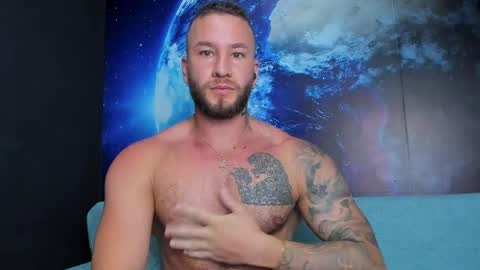 Delessandro online show from May 6, 3:01 am
