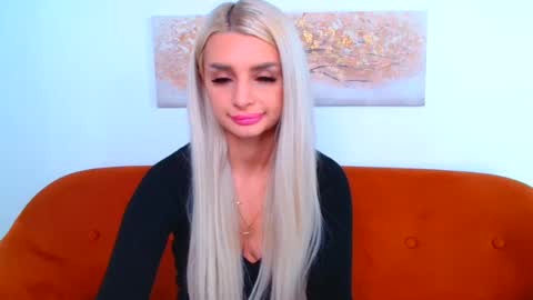 deliciaalove online show from January 30, 9:47 pm