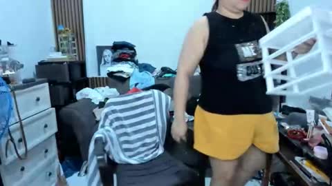 delightfulcurvy online show from February 22, 8:00 pm