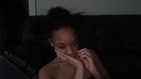 delightfuldark online show from December 1, 9:02 pm