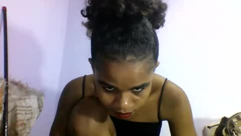 delphine online show from March 24, 1:50 pm