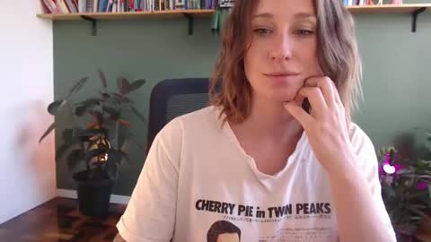 demmetria online show from November 26, 6:15 pm