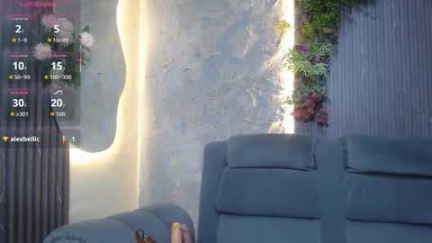 Laura online show from March 4, 12:02 pm