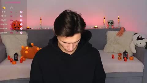 Den online show from October 12, 7:34 am