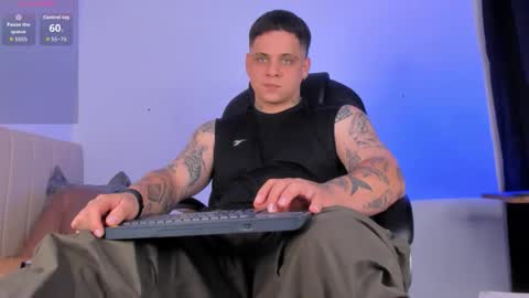 dennis munera online show from November 1, 10:47 am