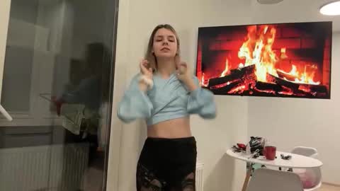 Denni online show from January 13, 4:59 pm