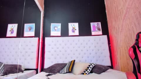 dennyzeans online show from December 4, 11:43 am