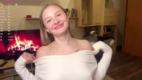 Vi  Victoria online show from November 6, 5:05 pm