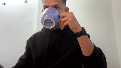 Dereck Myers online show from May 31, 5:06 am