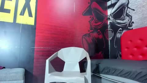 Dereck online show from October 15, 11:33 am