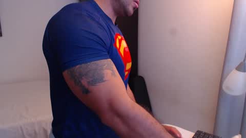 Derek online show from December 14, 7:14 pm