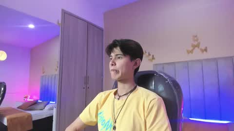 derek_sinn online show from March 19, 8:03 pm