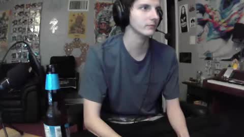 derekdings online show from February 26, 5:03 am