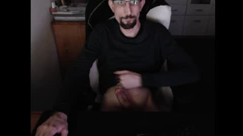 dermattes online show from April 4, 2:35 pm