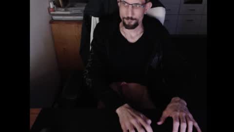 dermattes online show from March 29, 12:29 pm