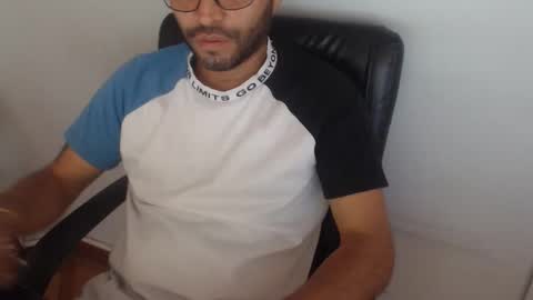     online show from April 5, 2:03 pm