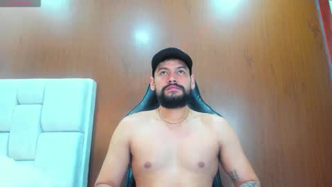 DerryBigger CM online show from March 22, 8:13 pm