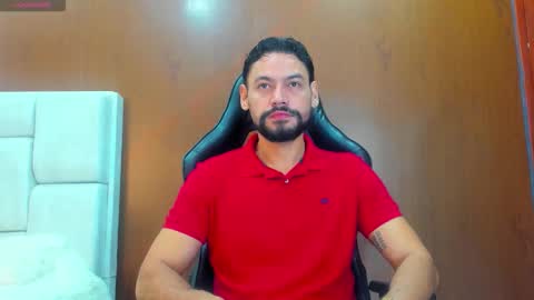 DerryBigger CM online show from December 1, 2:26 pm