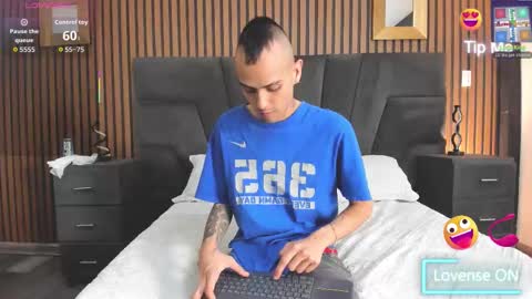 derrymeyers online show from November 12, 4:15 am