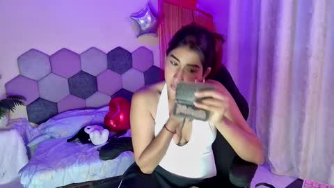 TORI AND MR. BEAR online show from March 5, 6:50 pm