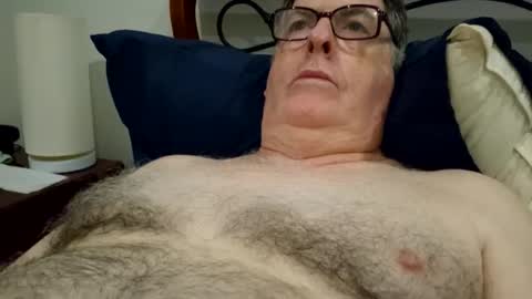 Desmon1958 online show from March 31, 8:31 pm