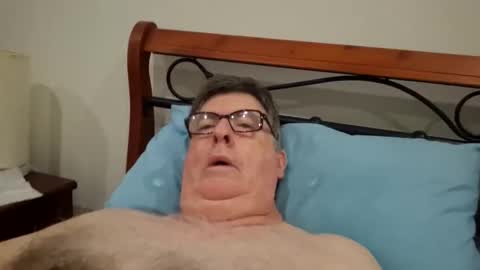 Desmon1958 online show from March 18, 7:31 pm