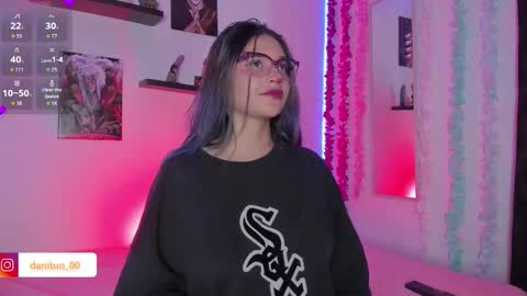 Snapshot of destiny14_ chatting on October 7, 2:07 am Dani online show from October 7, 2:07 am