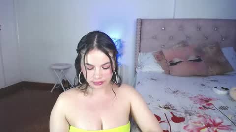 Snapshot of destinysweet21 chatting on March 1, 2:48 am destinysweet21 online show from March 1, 2:48 am