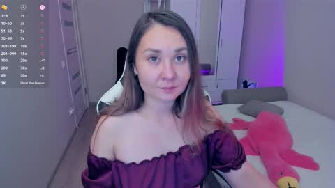 Snapshot of devil_mixie chatting on October 22, 4:41 pm devil_mixie online show from October 22, 4:41 pm