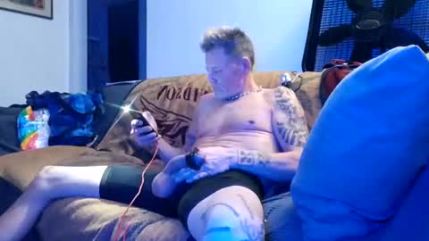 dexcarter81 online show from March 2, 9:31 am