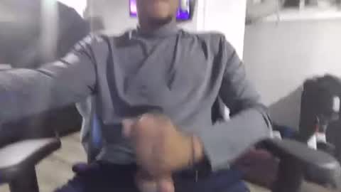 Snapshot of deyhfd chatting on October 6, 1:01 am deyhfd online show from October 6, 1:01 am