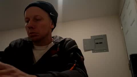 deznuts130 online show from February 13, 8:50 am