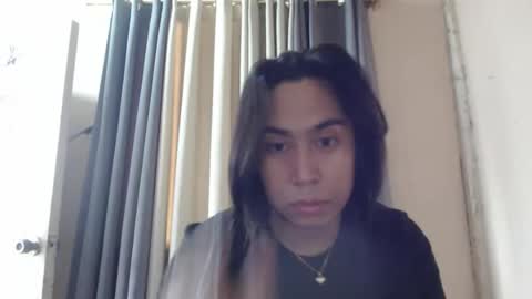 Snapshot of dha117 chatting on October 22, 2:15 am Dhalia lips online show from October 22, 2:15 am