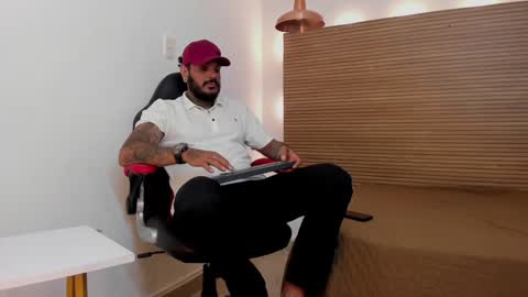 dhaian online show from October 8, 8:37 pm