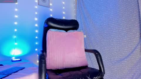 dhapne_parker online show from December 11, 9:30 am