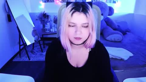 Dia online show from February 27, 8:34 pm