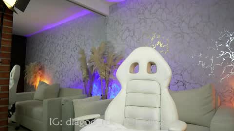 Diego online show from April 14, 2:04 am