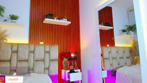 diamond_canela online show from April 10, 6:30 am