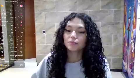DiamondCurls online show from July 28, 4:39 pm