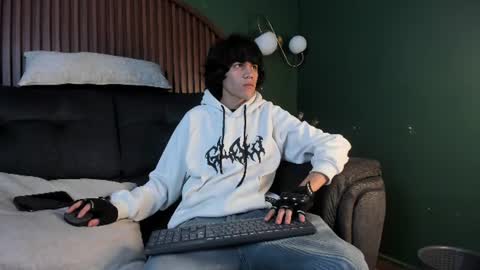 diamond_twink online show from July 12, 5:43 am
